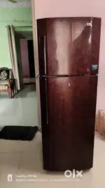 LG Refrigerator top freezer, 260 ltr, double door.