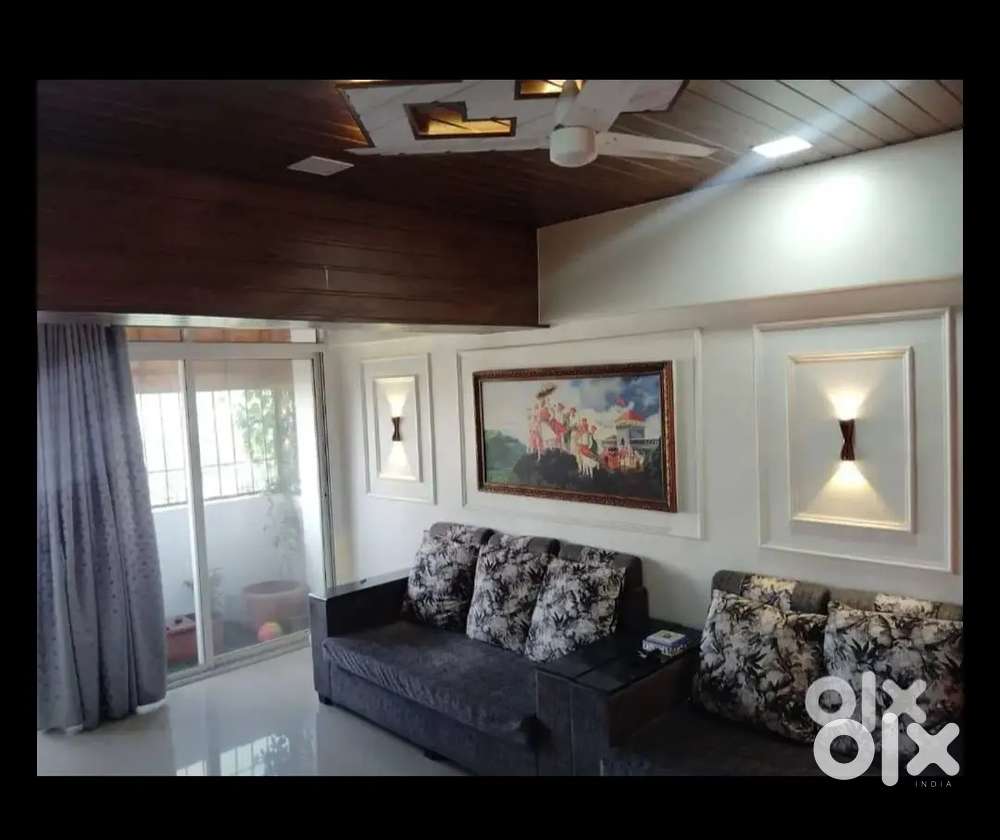 Urgently Need 1 female flatmate for 1bhk