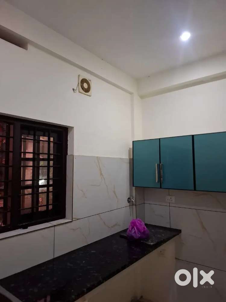 (Family/Couple/Bachelor)Semi furnished 1bhk apartment rent@kalamassery