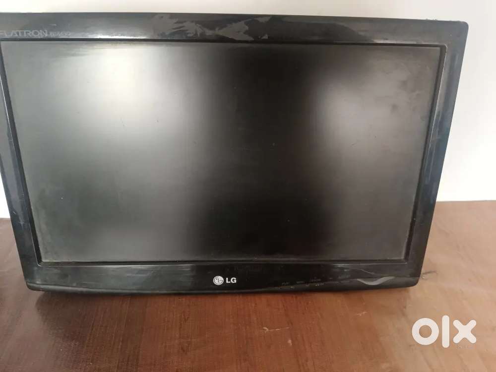 15 inchi Computer LED available