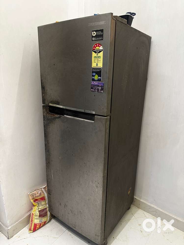 Samsung 253 L good condition