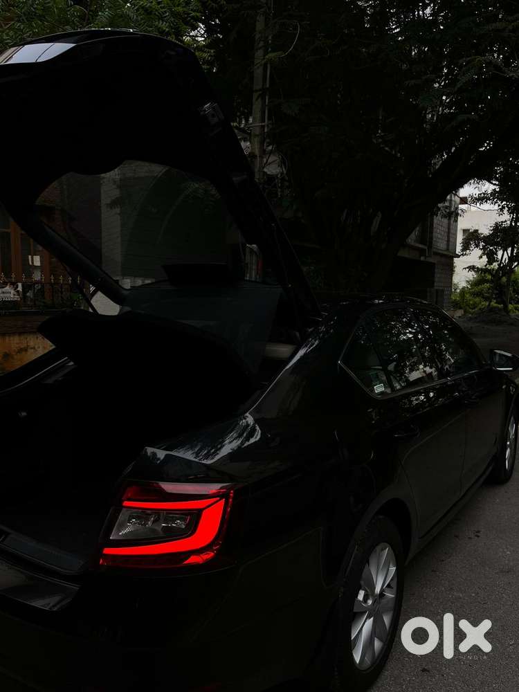 Skoda Octavia 1.8 TSI AT L K, 2017, Petrol