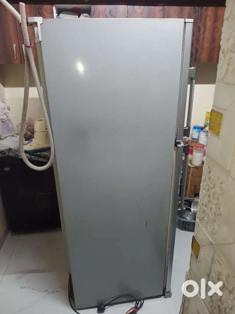 Electrolux Refrigerator ER60PC