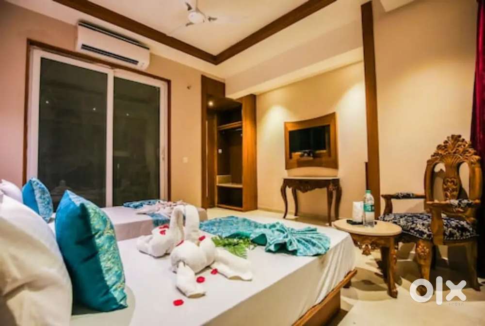 Front office / Receptionist (female)