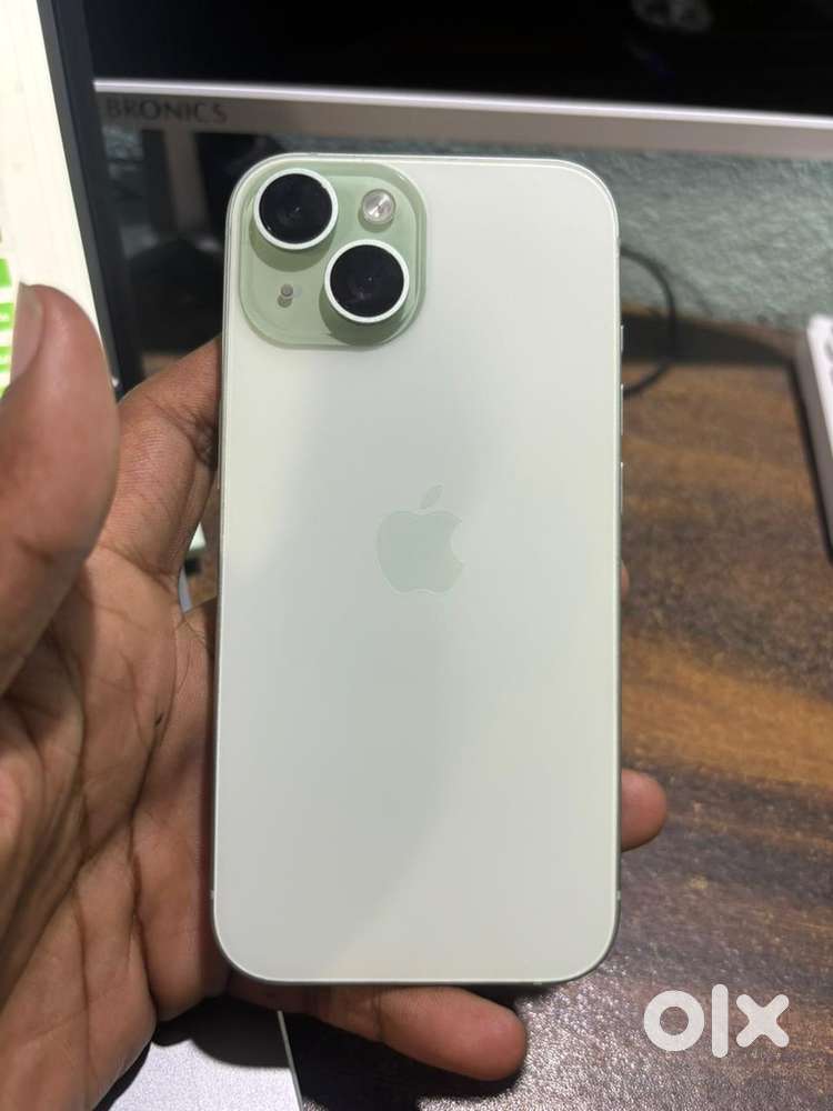 I phone 15 green