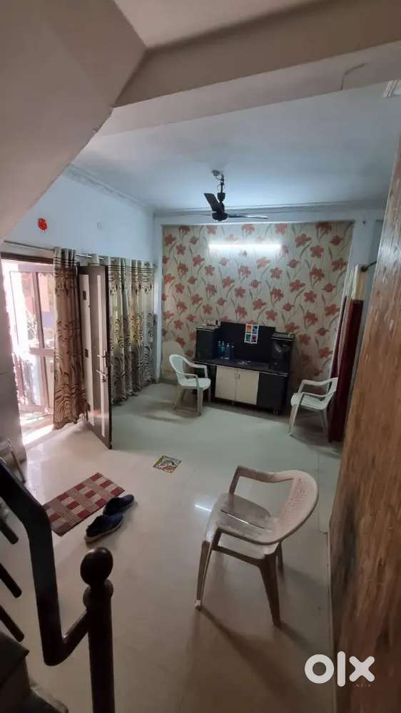 1Bhk 2Unit Indipendent House For Rent Scheme 78 Vijay Nagar