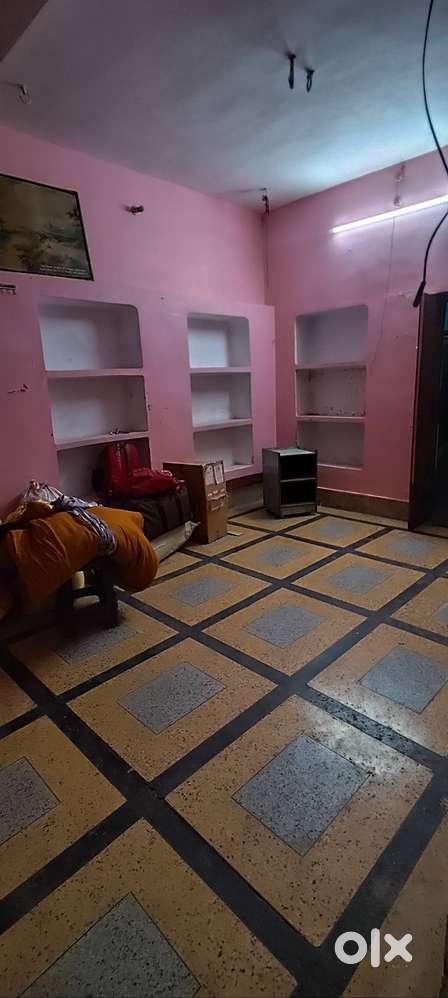 Need a girl room partner in old bairahna green sweets ke pas