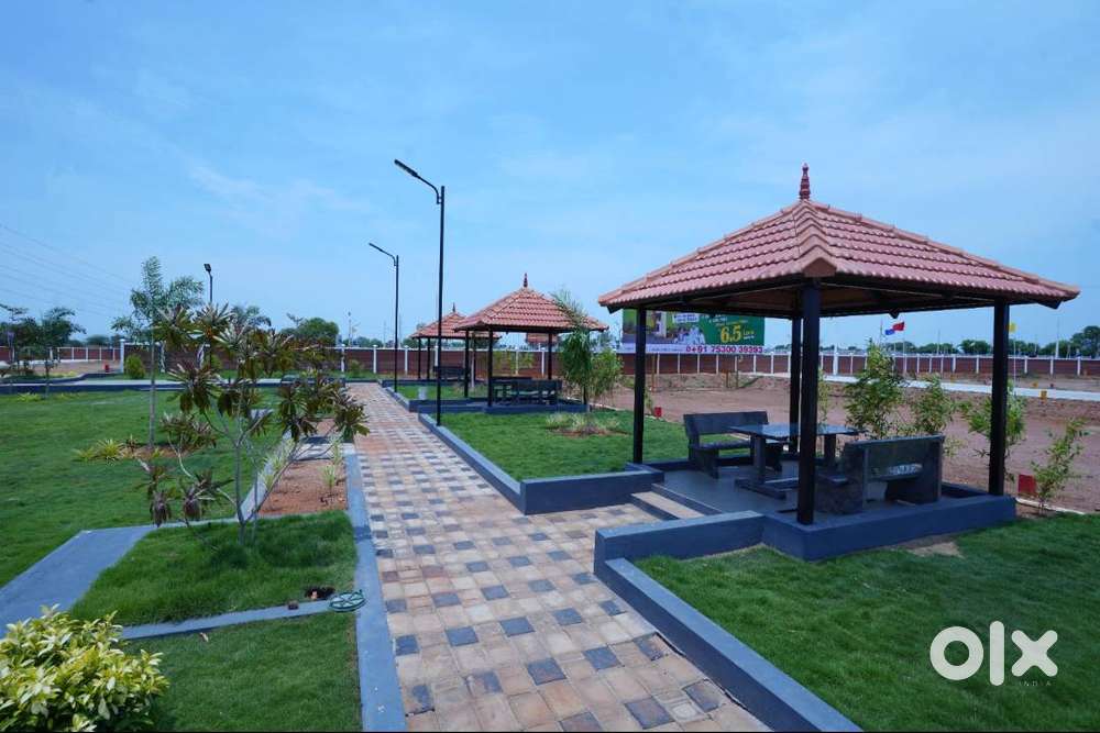 திருச்சி–மதுரை NH அருகே ப்ளாட்டுகள்