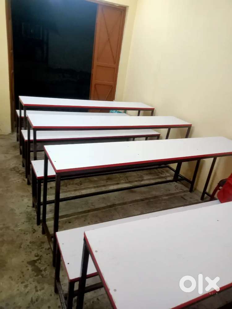 Desk or benches