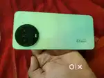 Touch halka scratch hai
