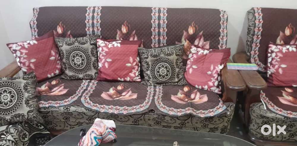 Sofa 5 seater + centre table + sethi