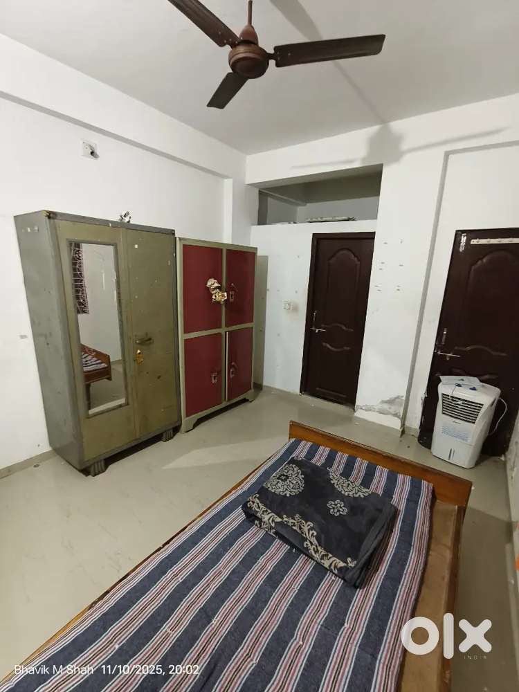 Rent 2BHK Semi Furnished Flat, Near L &T Company, Ajwa Road, Vadodara