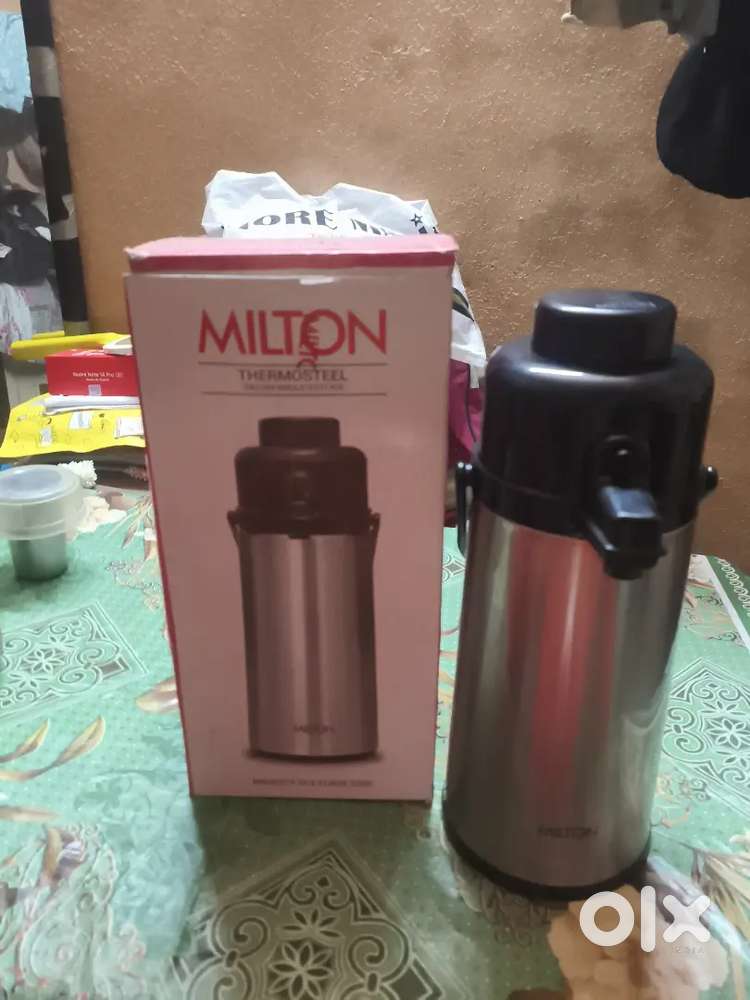 Milton Thermosteel Vacuum insulated Flask
