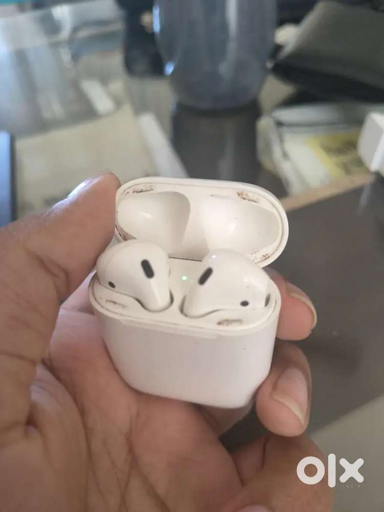 Airpods (2nd Gen)
