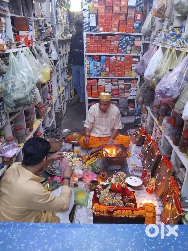 Ready to move shop 5 minutes walking distance from patna junction