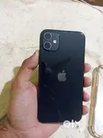 IPhone 11 (black) 128GB for sail in mint condition