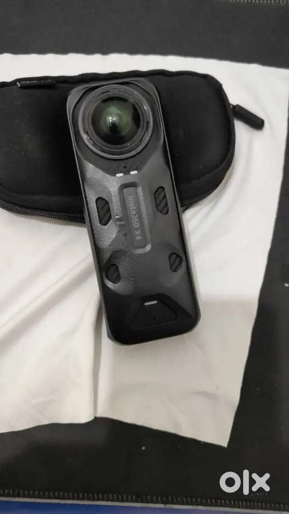 Insta 360 X4