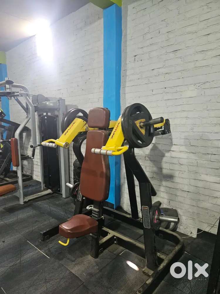 Gym for sale good candision , gym machine,  merrier,  maat