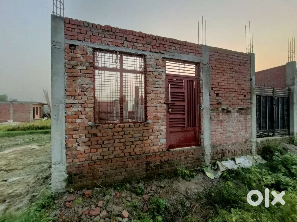 Urgent money need located in naini balapur