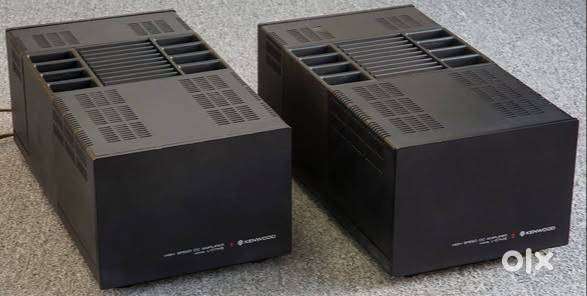 Kenwood L-07M II high speed DC monoblock amplifiers.