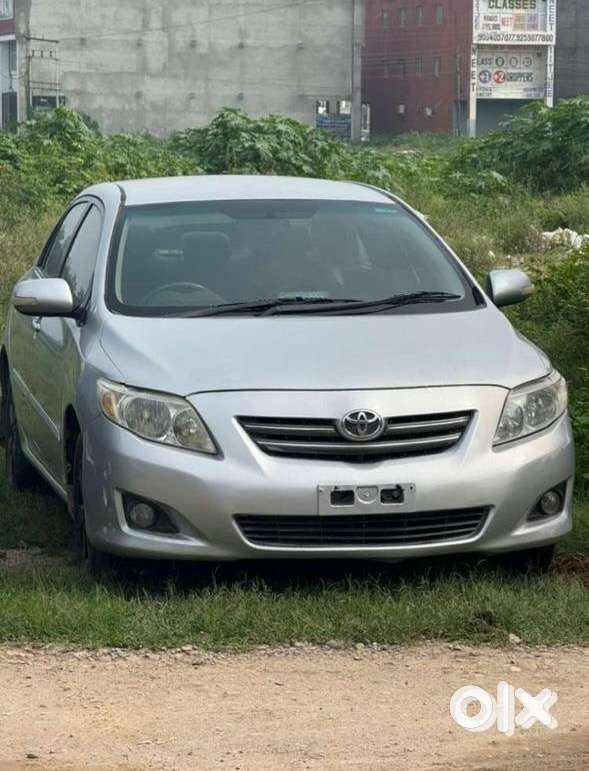 Toyota Corolla 2010 CNG & petrol 112000 Km Driven