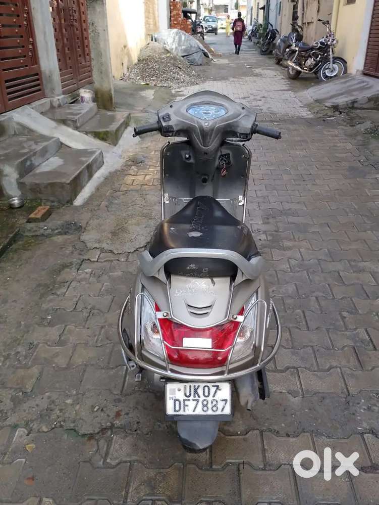 Honda Activa 5G 2018 model first owner showroom condition