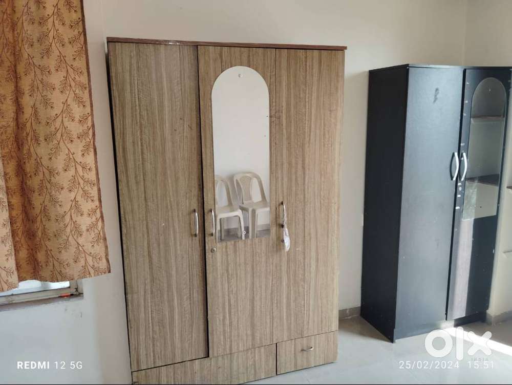 3 Doors, 2 Doors  Wardrobes ,Sofasetavailable for sale in Kharadi,Pune