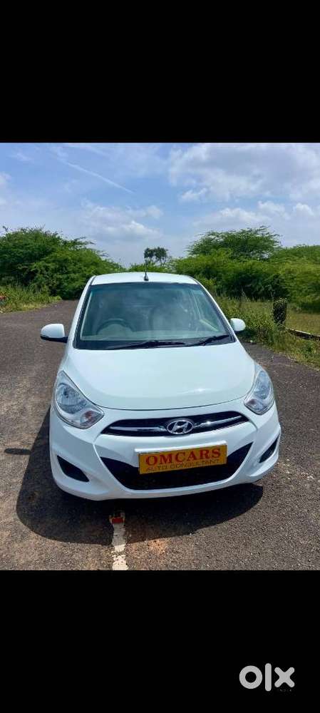 Hyundai i10 [2010-2017] 1.2 Sportz AT, 2011, Petrol