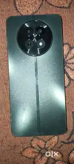 Realme 12x not a single scratch on the phone 128 gb with box