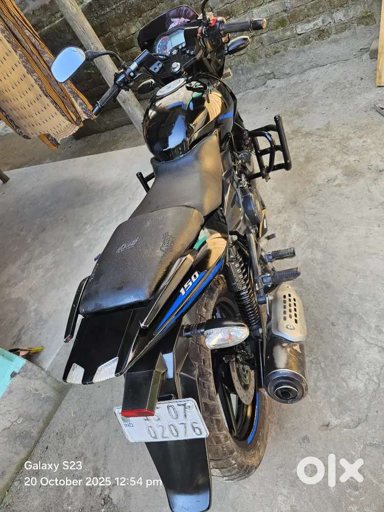 Bajaj pulser 150