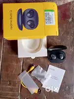 Realme Buds Q in excellent condition