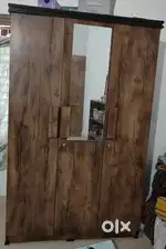 Wooden 3-Door Wardrobe with Mirror – Excellent Condition