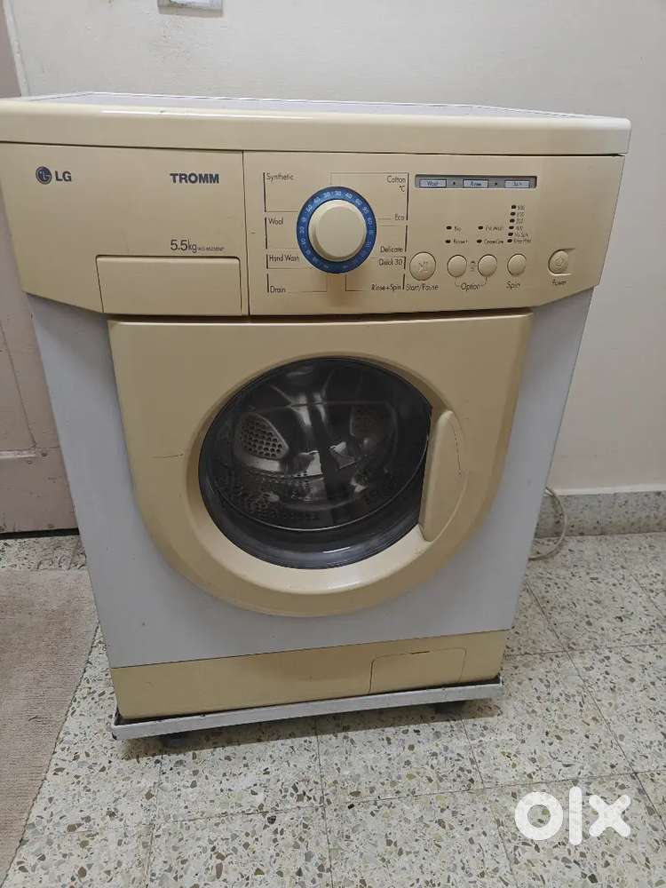 LG 5.5 kg Front load washing mechine