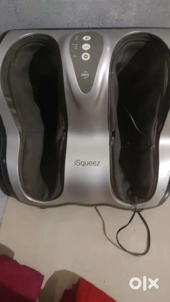 Isqueez foot massage machine
