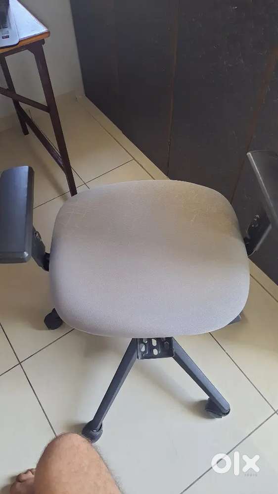 Office chair seat - Wakefit company