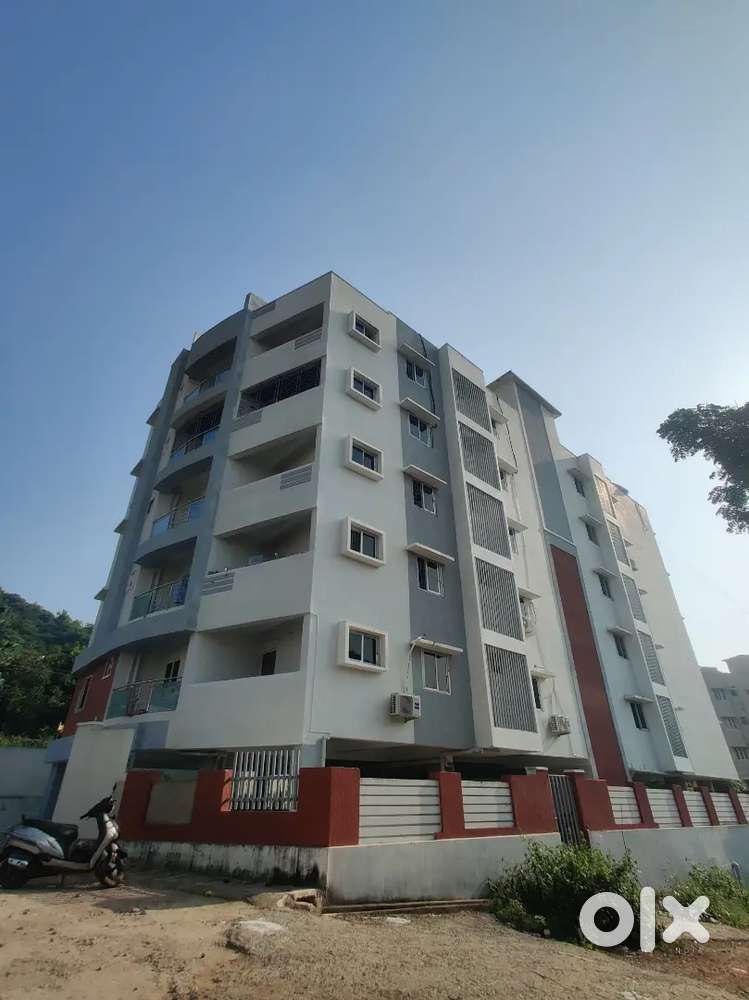 2bhk flat 45L only(negotiable)