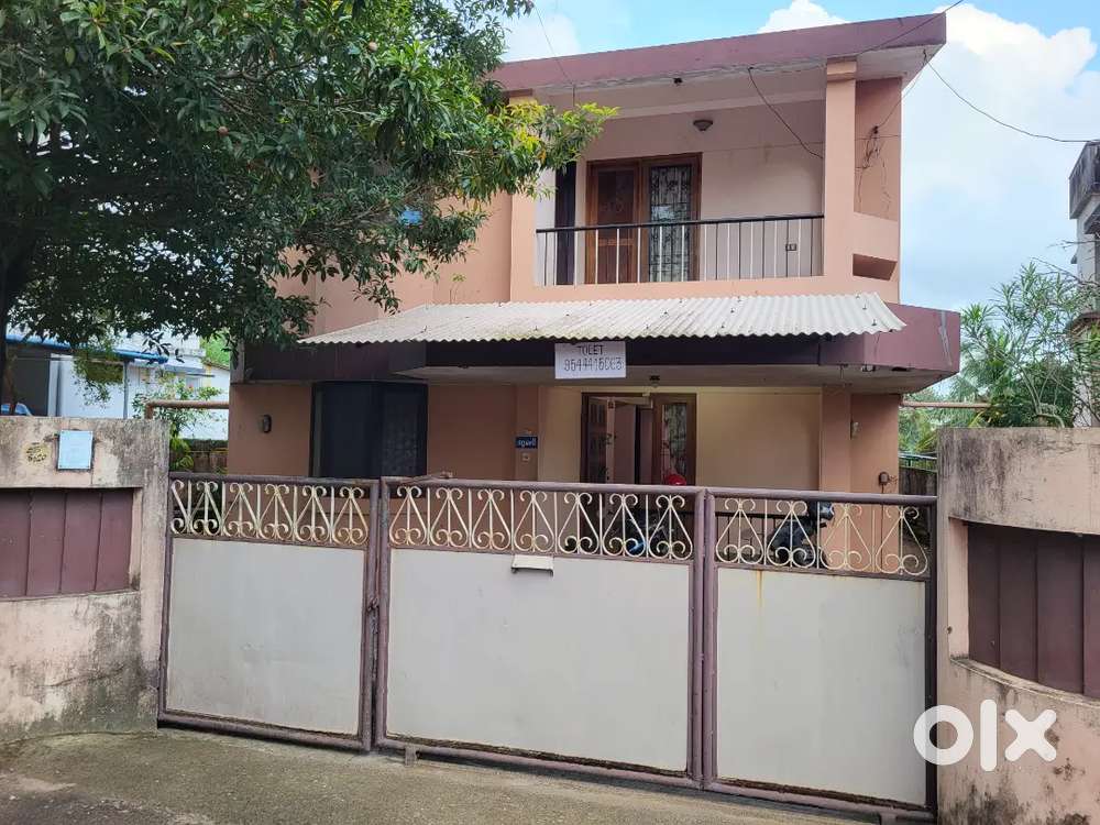 4BHK house near St Mary's School, Poojappura