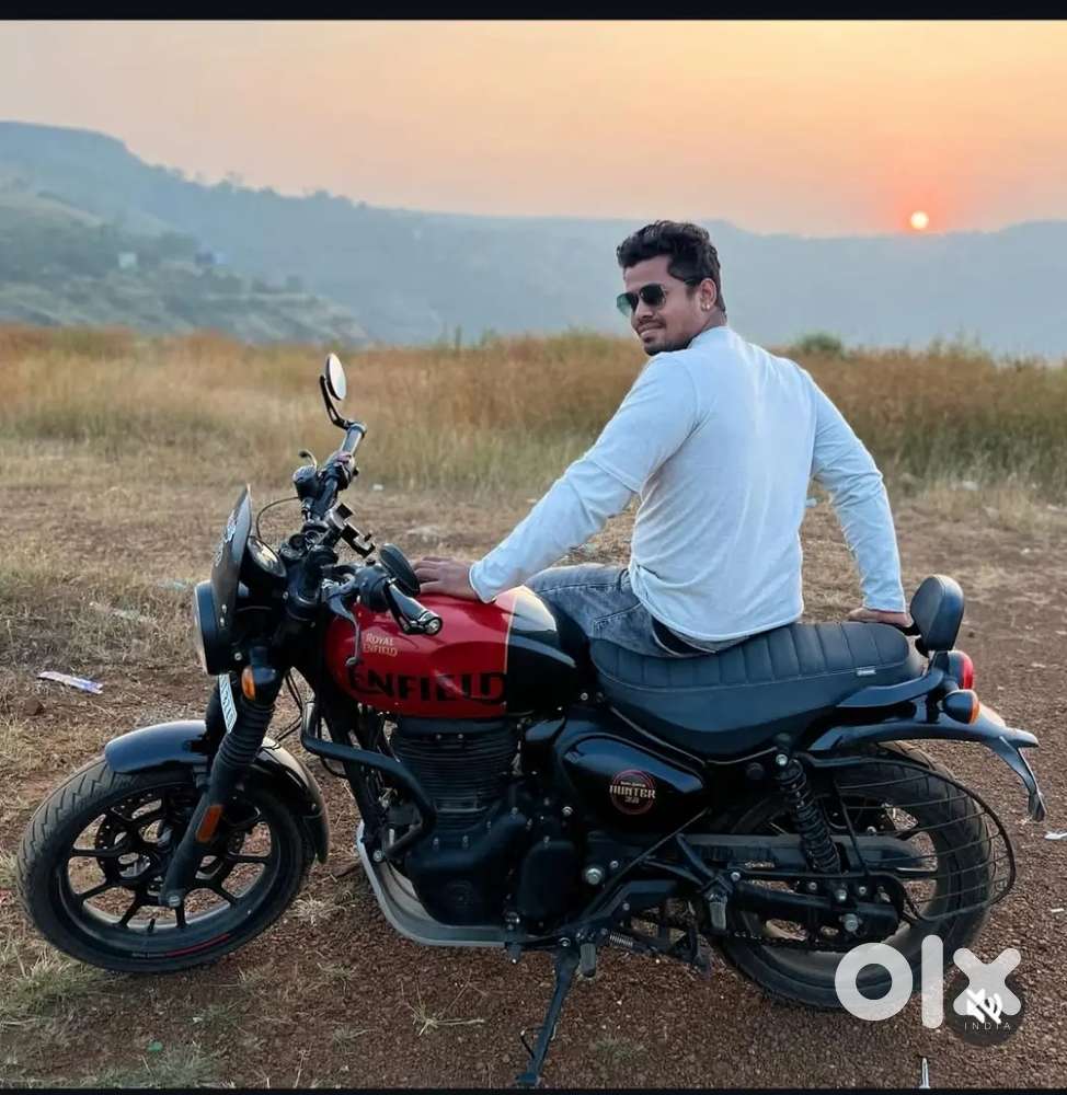 Royal Enfield hunter 350 Rebel red