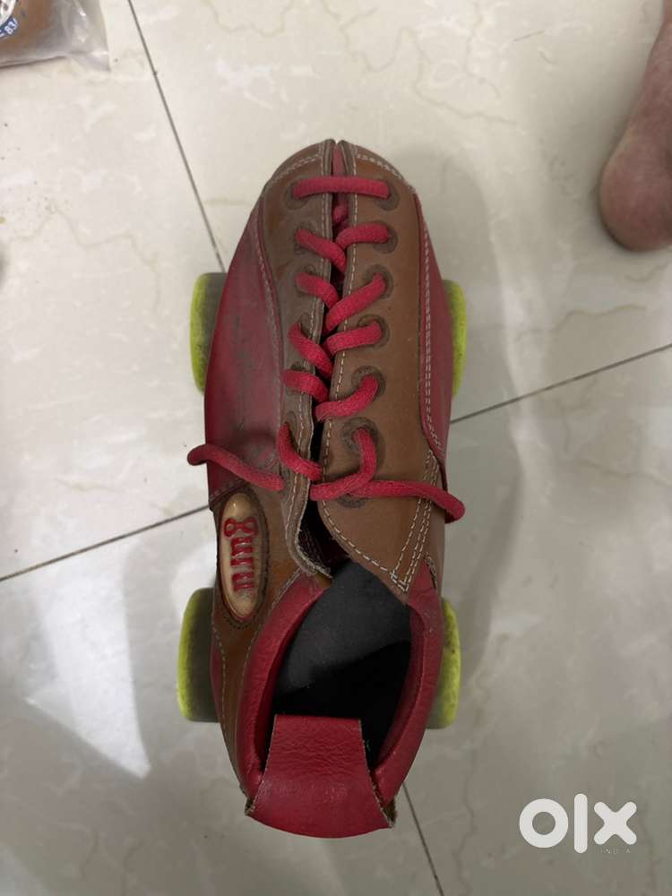 Skates, good quality leather and wheels.
