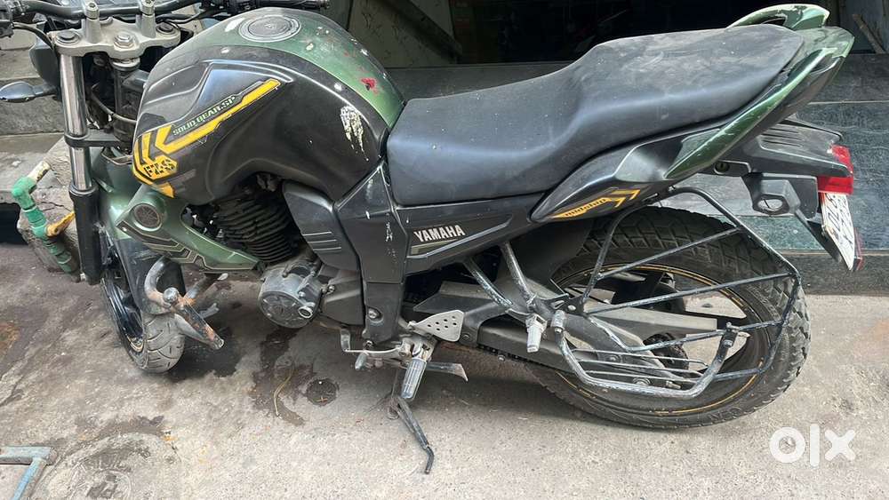 Urgent sell FZ Version 2 Seald pack Bike