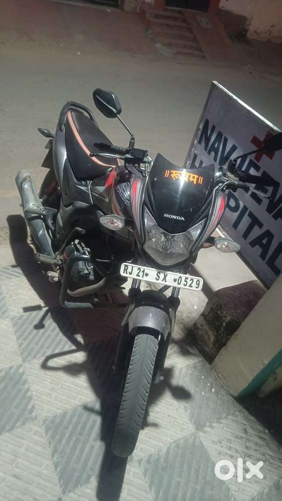 single hand used very good in condition