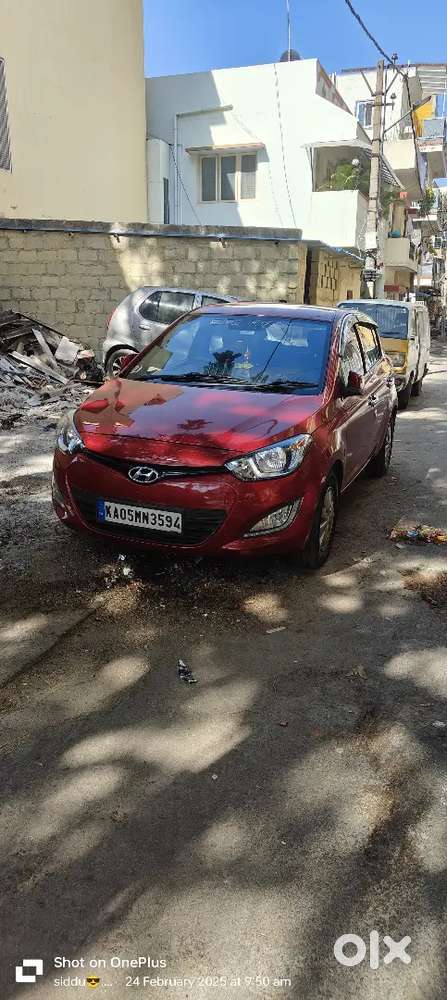 Hyundai i20 2013 Petrol Well Maintained  new bettry new tyres