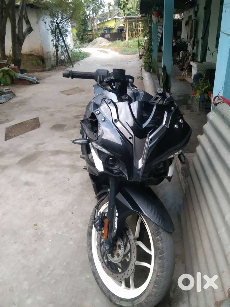 rs200 2021 bs6 moldel