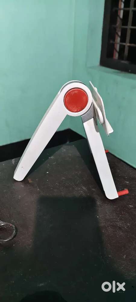 Mobile and laptop stand