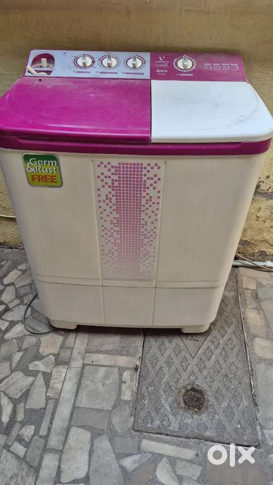 Semi auto matic washing machine