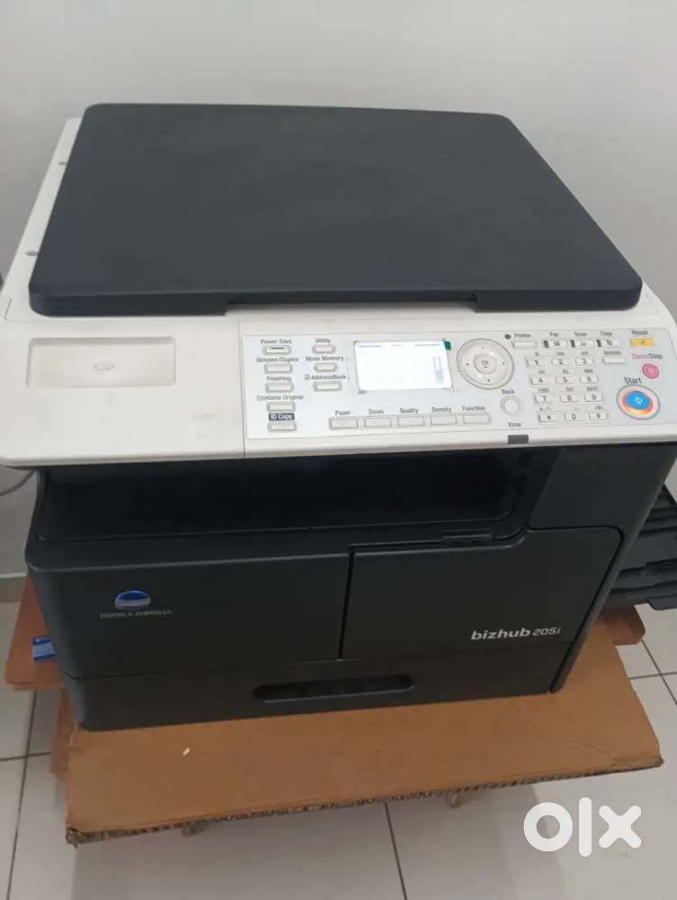 Xerox machine (konica Minolta 205)
