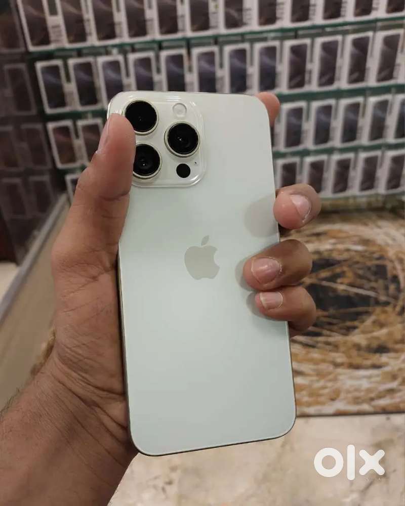 IPhone 15 pro white colour fixed rate will give festival sale price
