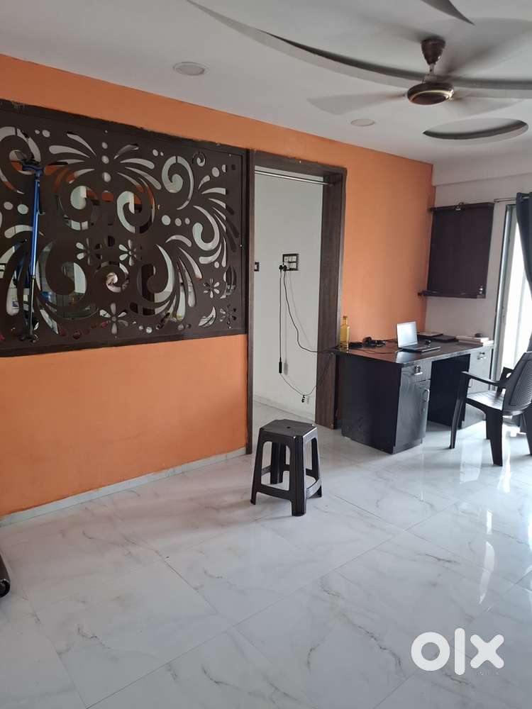 Spacious,ventilated,lavish, rast facing flat