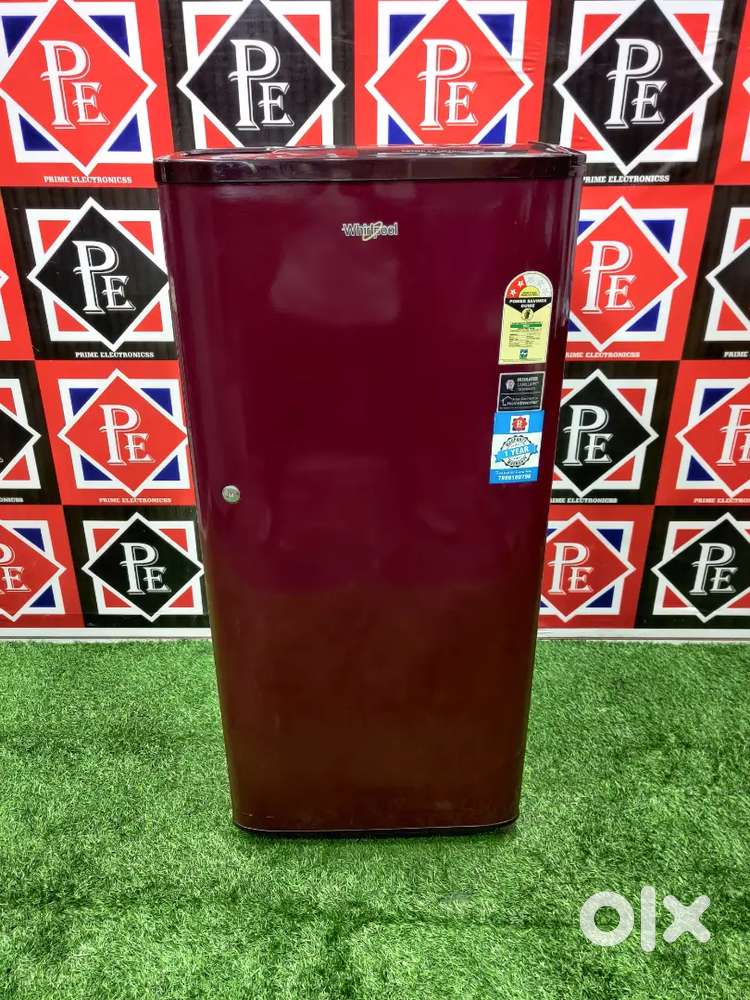 ^• Whirlpool ice magic 2 star maroon single door fridge free door step