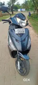 Hero Maestro scooty